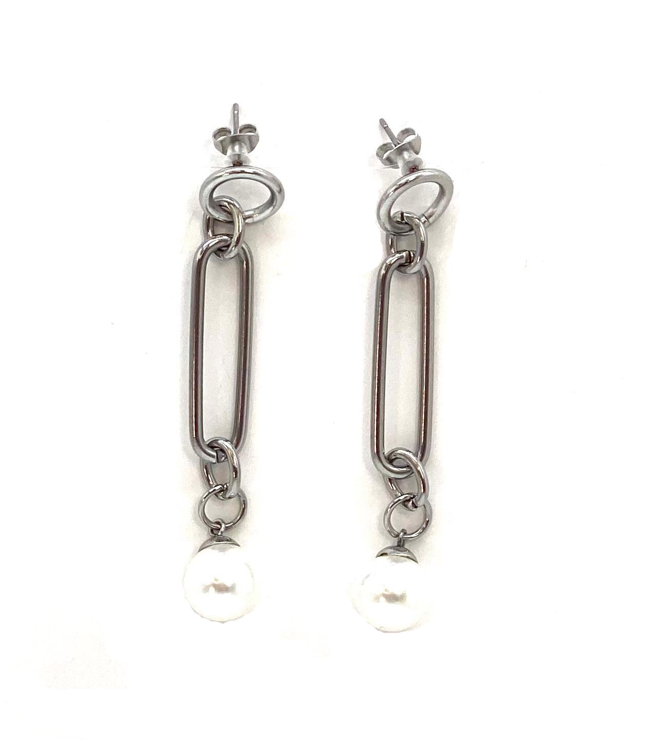 pendientes acero inoxidable para mujer con forma de cadena con perla blanca
