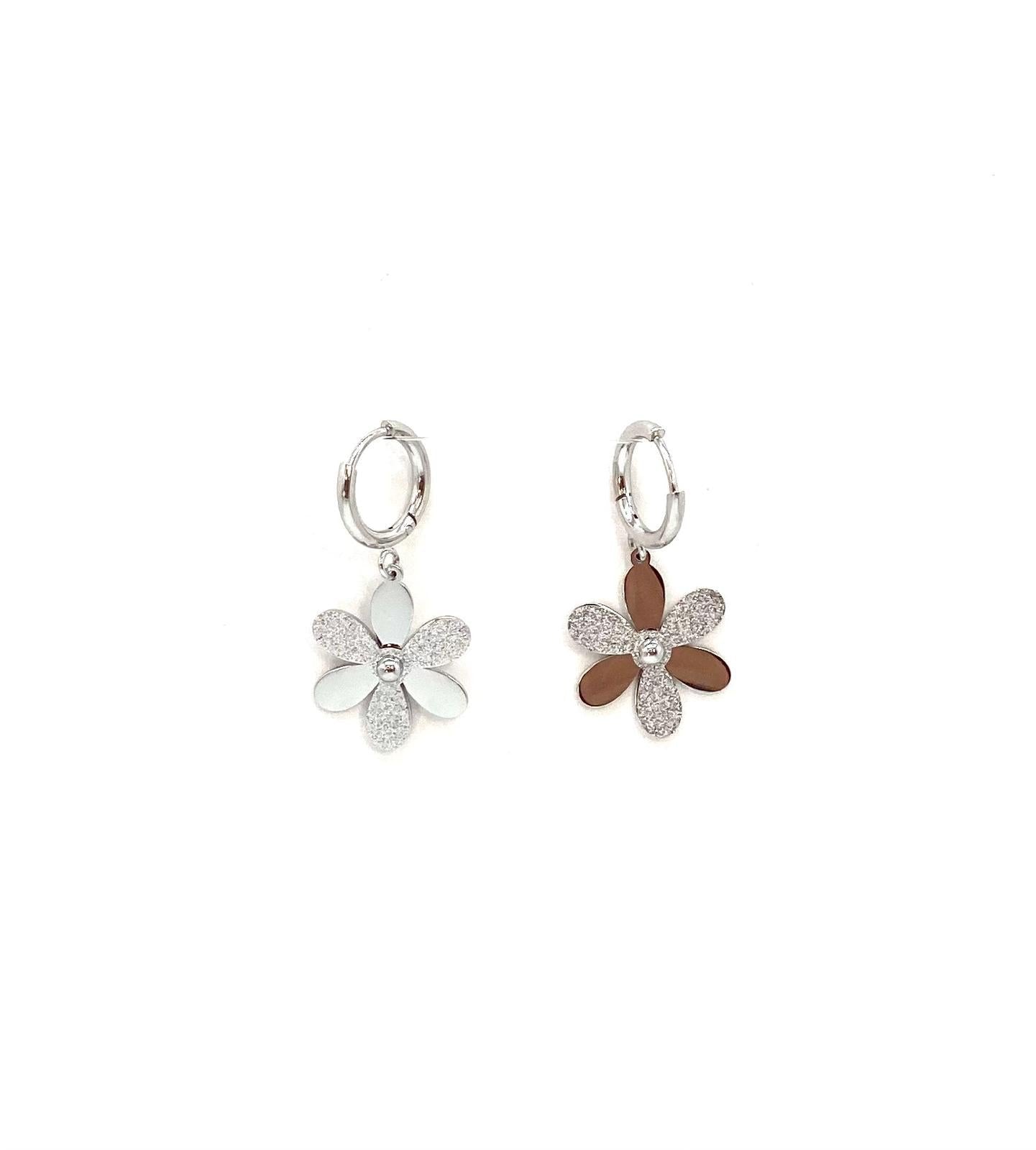 pendientes acero inoxidable para mujer con forma de flor brillante